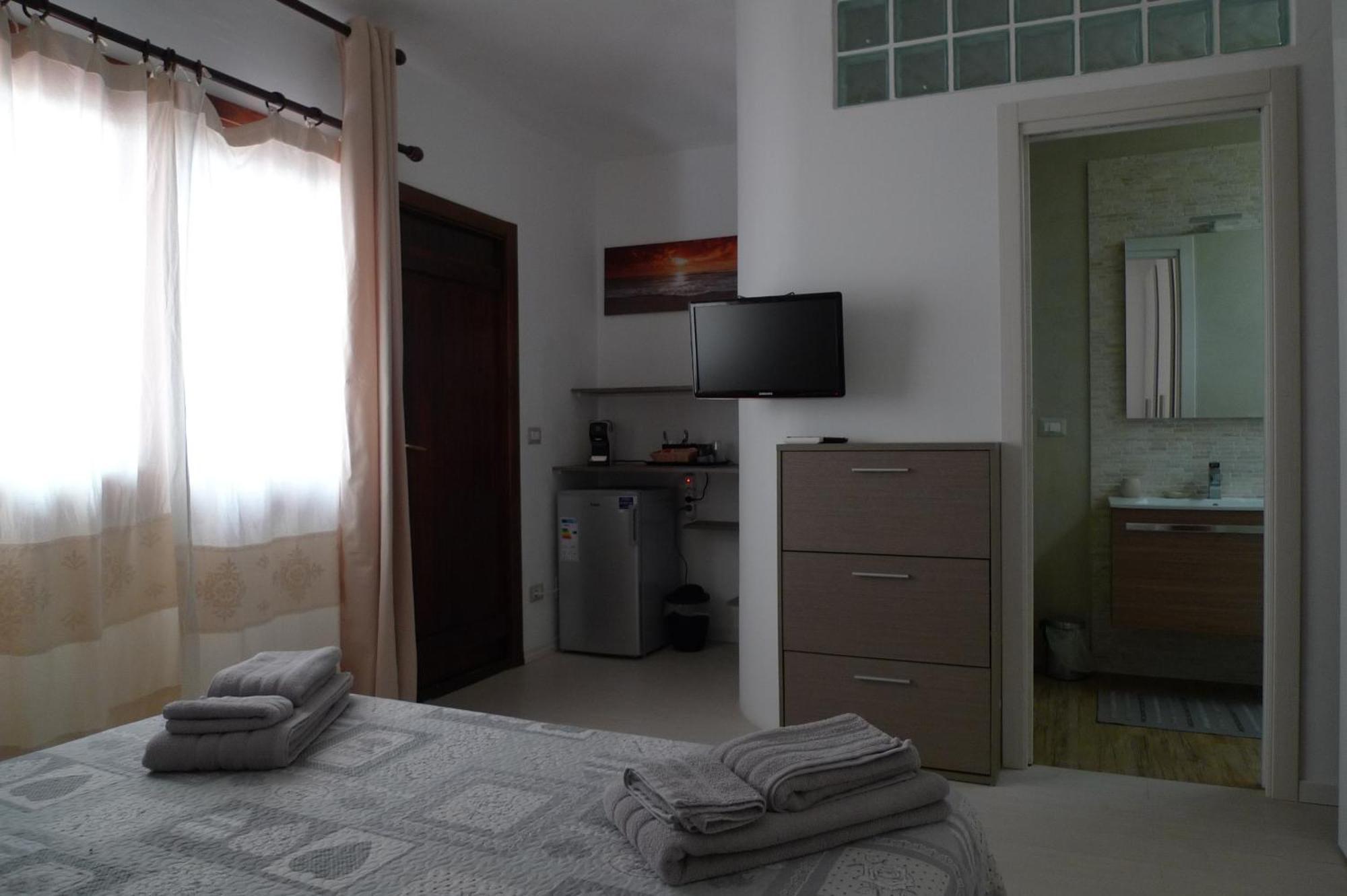 Villaggio Est Affittacamere San Teodoro  Chambre photo