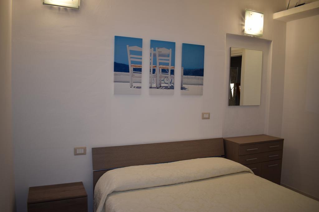Villaggio Est Affittacamere San Teodoro  Extérieur photo